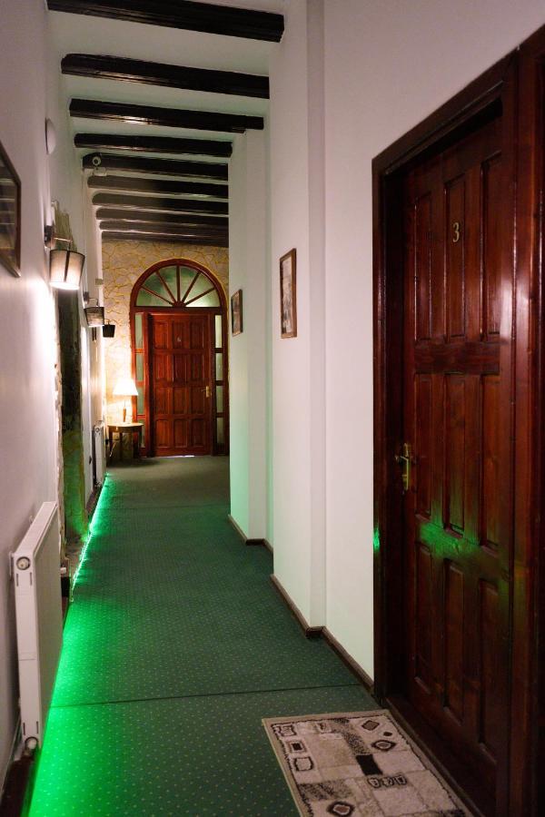 Pensiunea Noemi Brasov Bagian luar foto